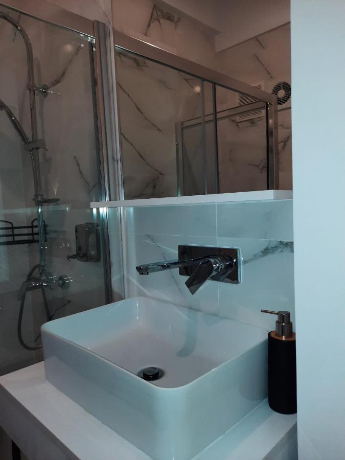 Luxury City Center Apartment - Garofita Romana Bucarest Esterno foto